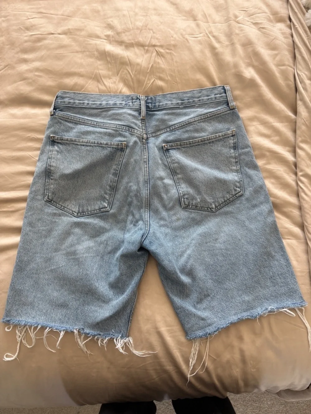Agolde 90s Long Denim Shorts Raw Hem Size 31